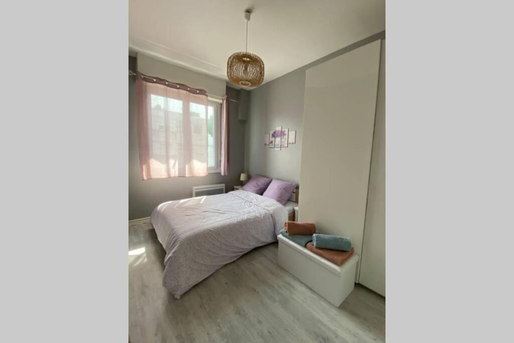 Royan 2P - Centre - 300m Plage Apartment Bagian luar foto